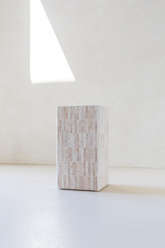 Curva Concepts | ROSSI Plinth/Side Table