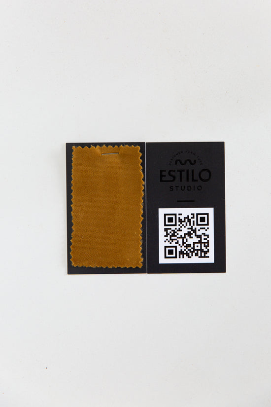 Sample | Toffee Velvet | Onyx