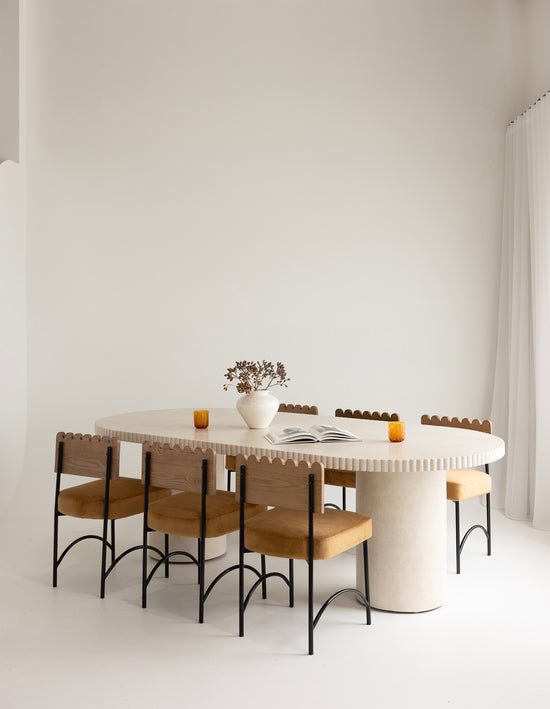 Le Serve | Enzo Pillar Dining Table