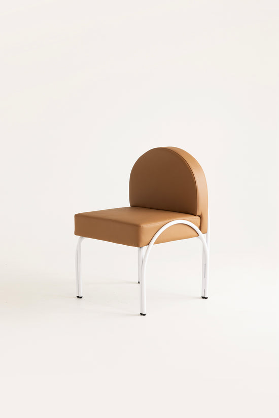 Là Arch Dining Chair Outdoor | Tan